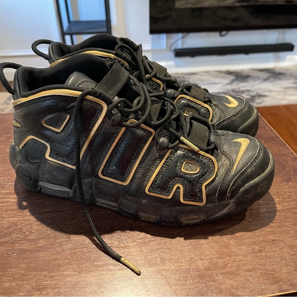 Reebok vintage Uptempo Black and Gold - Picture 3 of 3